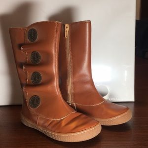 Livie and Luca Tiempo boots size 9